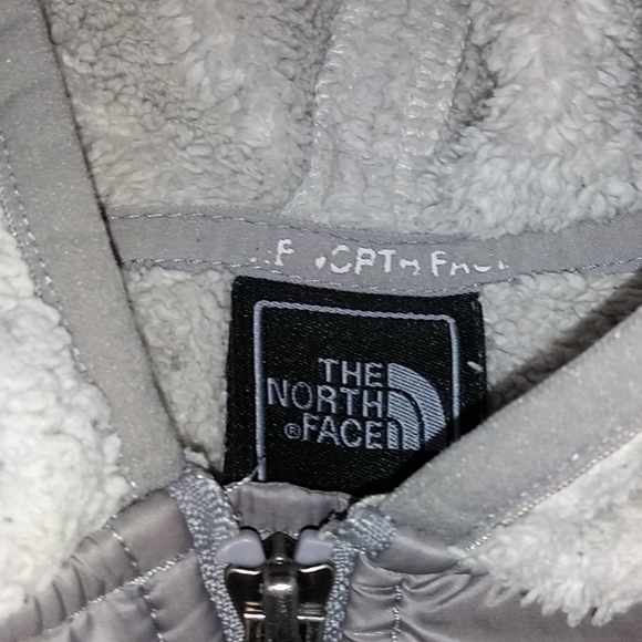 White women's The North Face osito fleece sweater - Picture 7 of 8